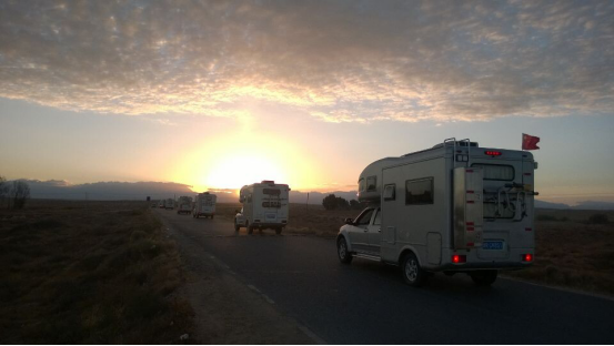 阿拉善英雄會即將開始 阿拉善英雄會即將開始