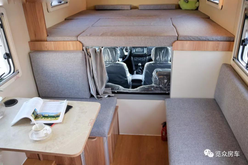 超大床還是國六汽油四驅(qū)房車,選它沒錯 超大床還是國六汽油四驅(qū)房車,選它沒錯